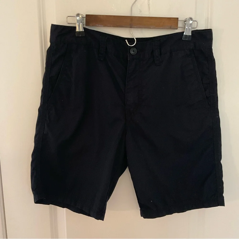 Men’s JOHN VARVATOS Triple needle cotton dress Shorts Sz 31
